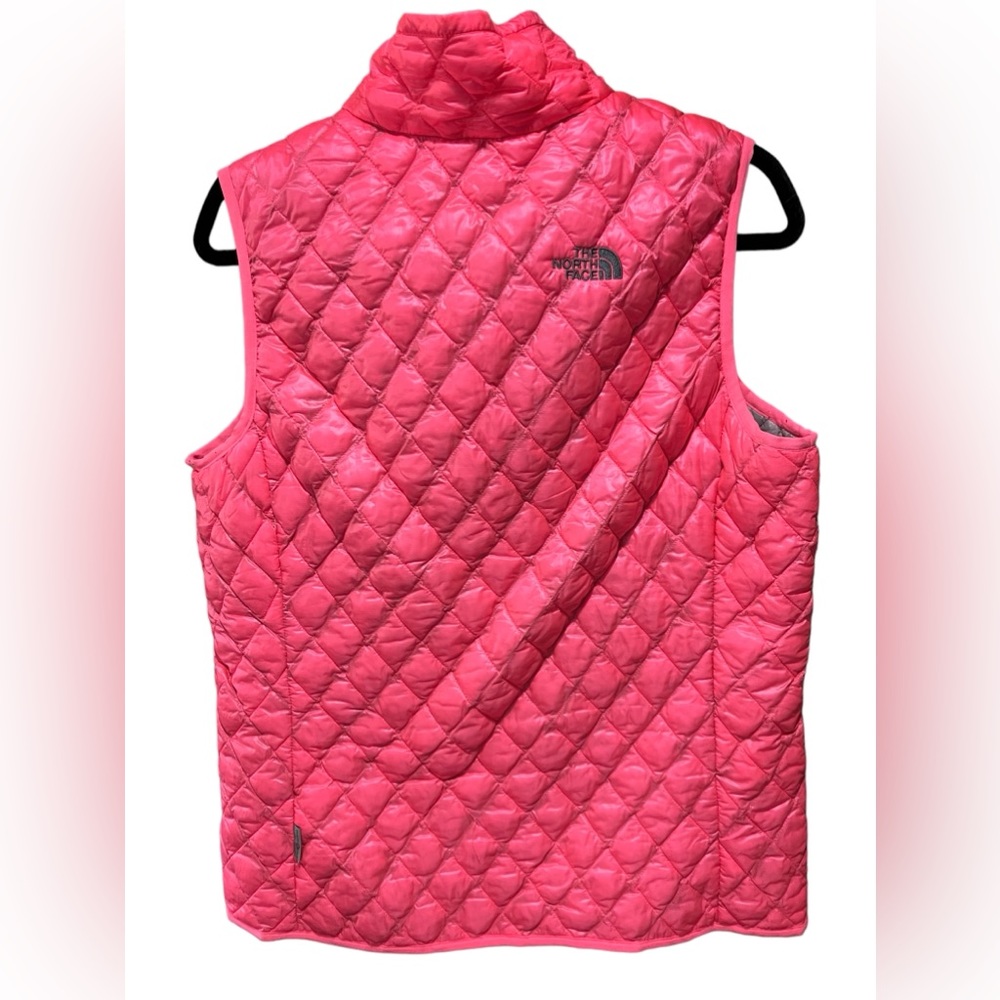 North Face vest size Large